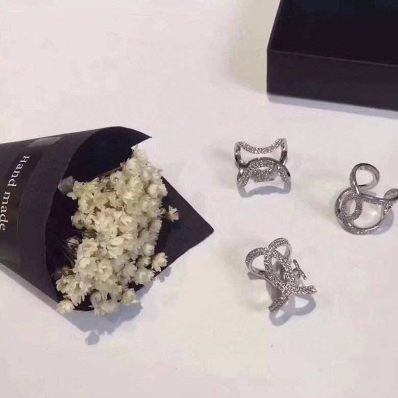 Ch*el rings